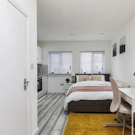 Deluxe Studio Apartments - City Airport & Excel Ideal For Long Stay London Exterior photo
