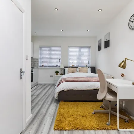 Deluxe Studio Apartments - City Airport & Excel Ideal For Long Stay London Exterior photo