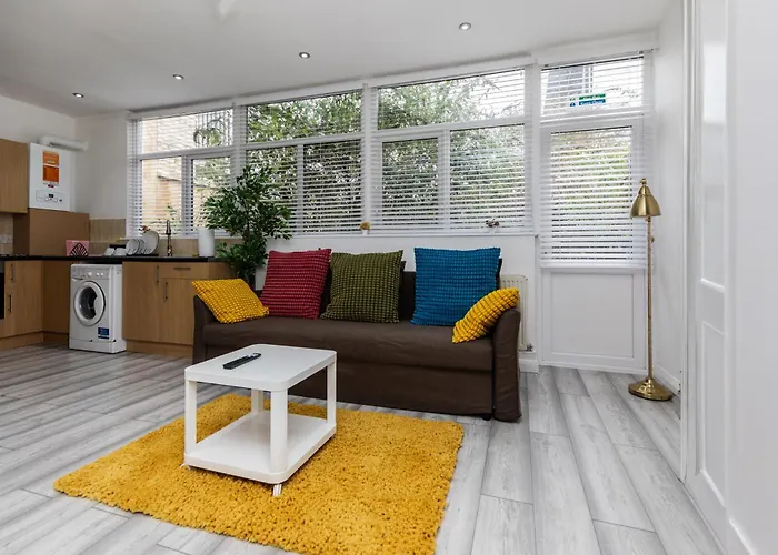 Deluxe Studio Apartments - City Airport & Excel Ideal For Long Stay